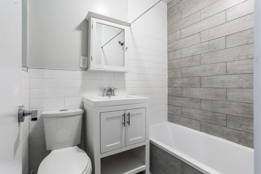 285 Cornelia St #1L - Photo 5 of 10