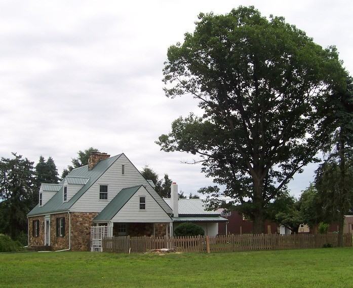 162 Sharp Rd - Photo 2 of 19