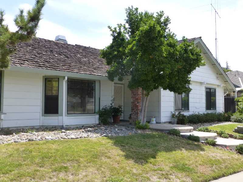 1400 Stonebridge Way - Photo 2 of 9