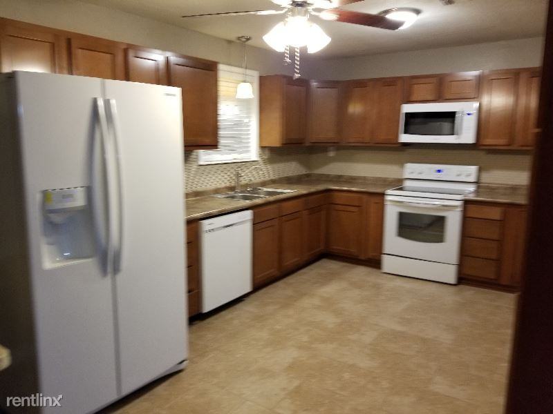 413 Pine Street - Photo 2 of 16