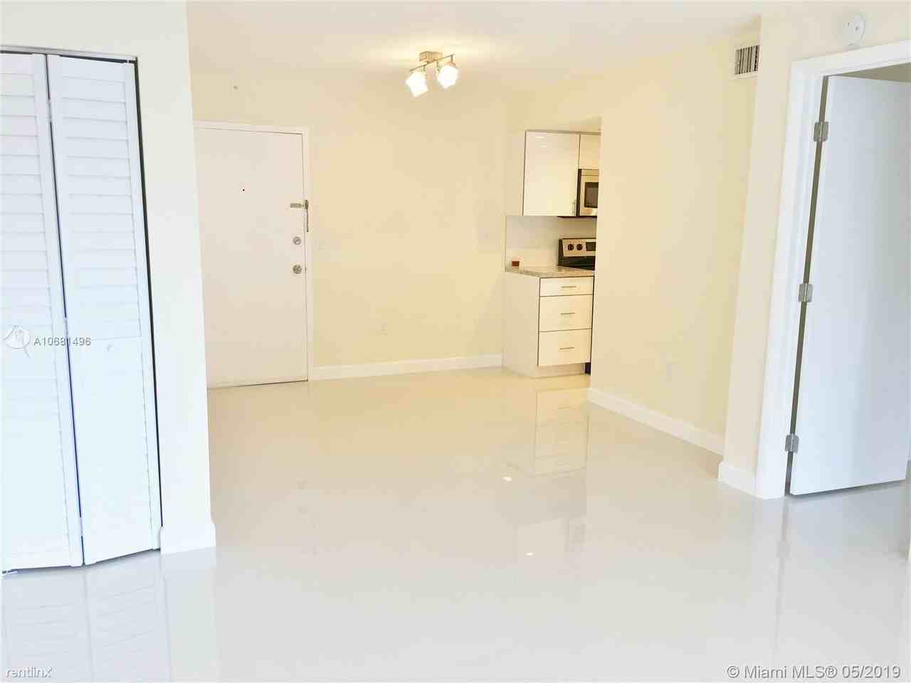 4801 NW 7th St - Photo 2 of 9