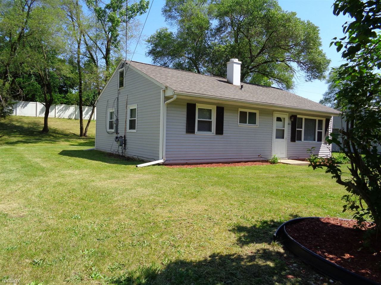 801 Shumway Ave - Photo 2 of 14