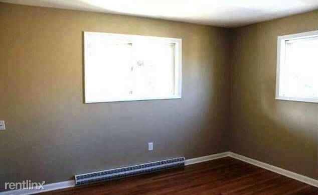 154 S Prospect St - Photo 3 of 9