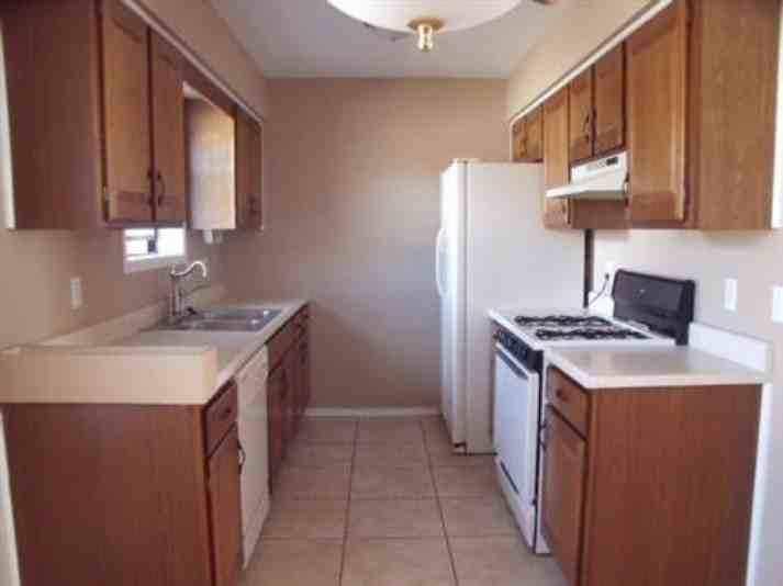 516 Nevada Ave - Photo 3 of 9