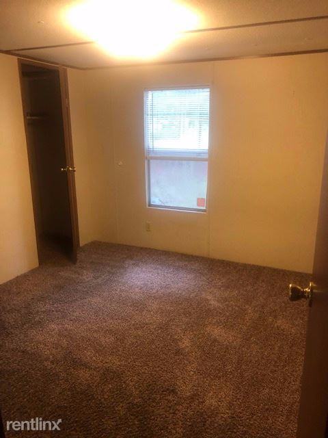 5865 Dry County Ln - Photo 3 of 8