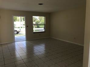 18801 Atlantic Blvd - Photo 2 of 5