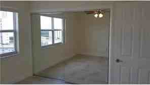 121 Golden Isles Dr - Photo 2 of 5