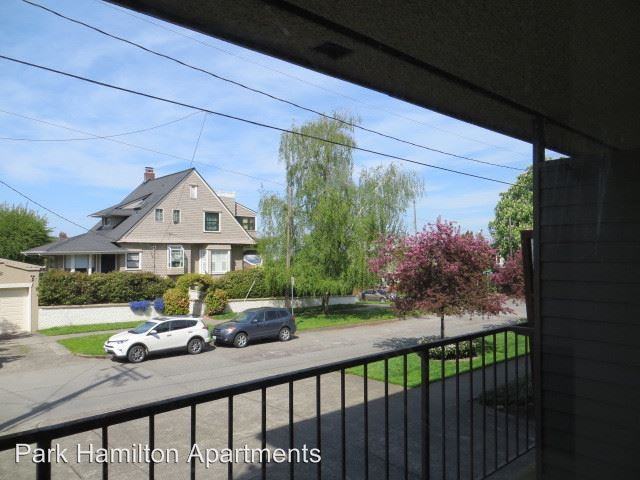 1501 California Ave SW - Photo 2 of 10