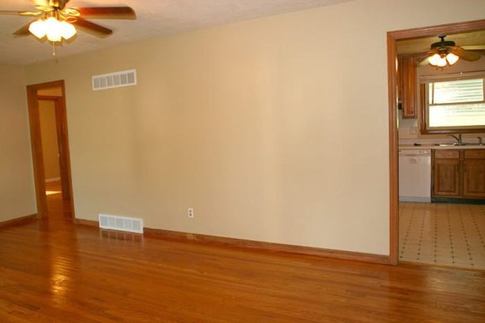 12309 E 47 Terrace S - Photo 3 of 7