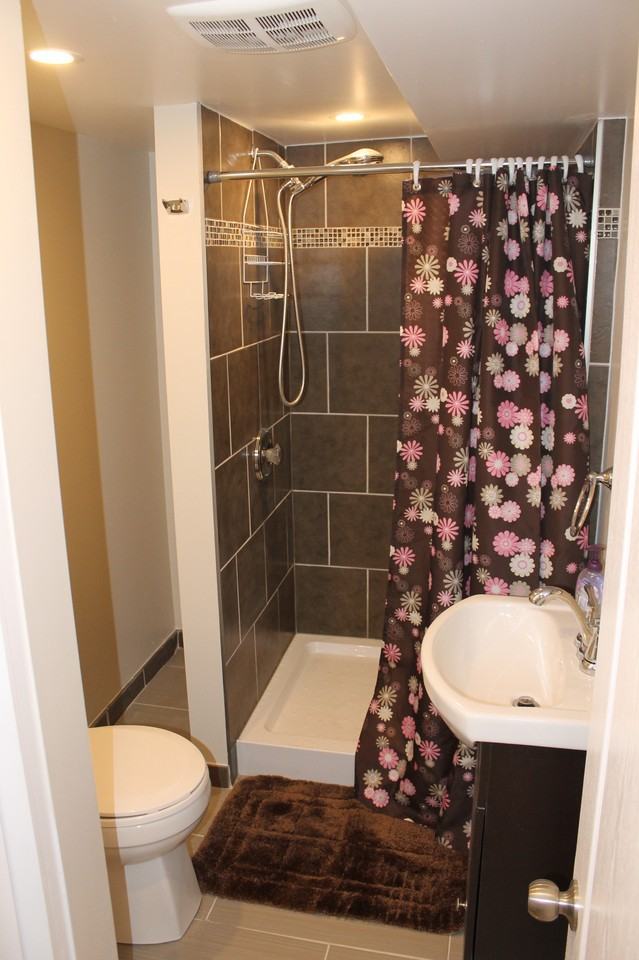 369 MacKay Street - Photo 3 of 4