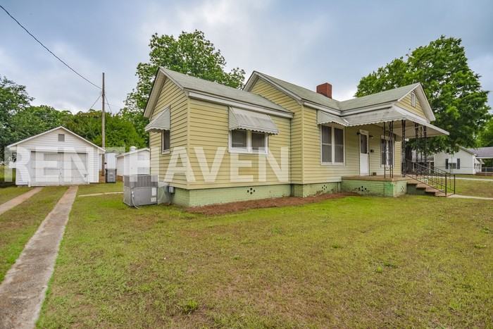 421 Floyd Street - Photo 3 of 17
