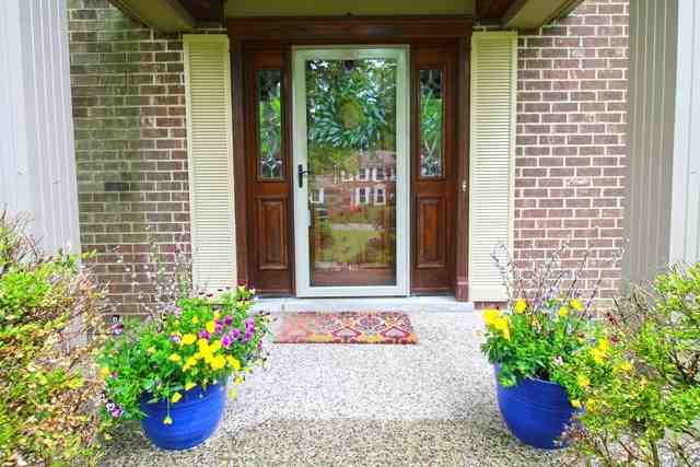11 Nottingham Dr - Photo 2 of 33