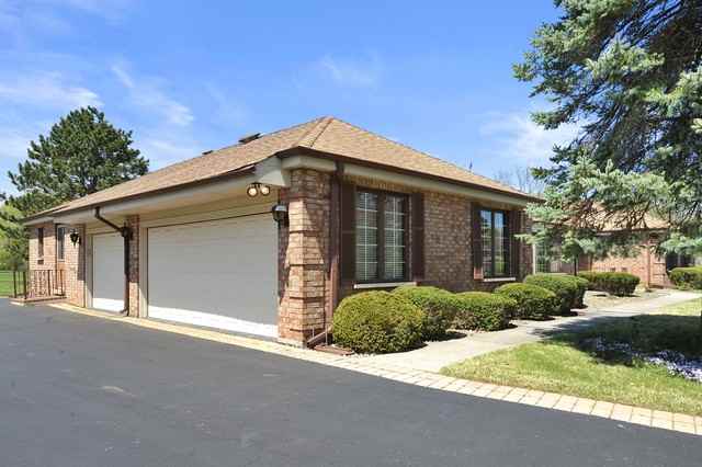 1002 Oakhurst - Photo 3 of 17