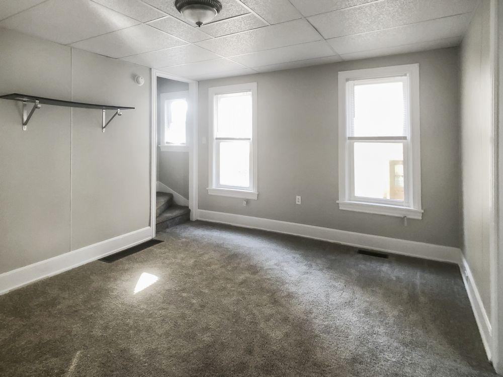 1774 Memorial Ave - Photo 3 of 22