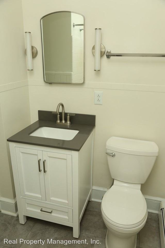1463 Rutledge Ave - Photo 3 of 16
