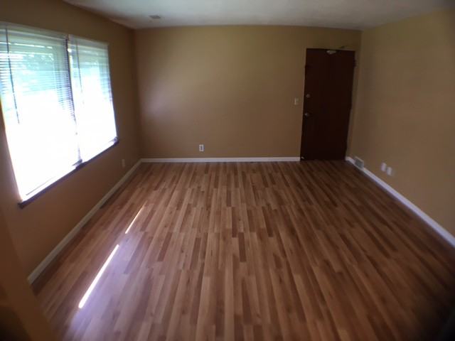 5127 Edgewood Ave N - Photo 2 of 12