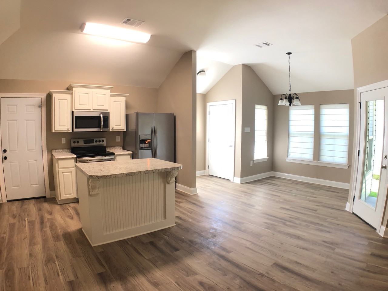 836 Sedona Pines Dr - Photo 3 of 14