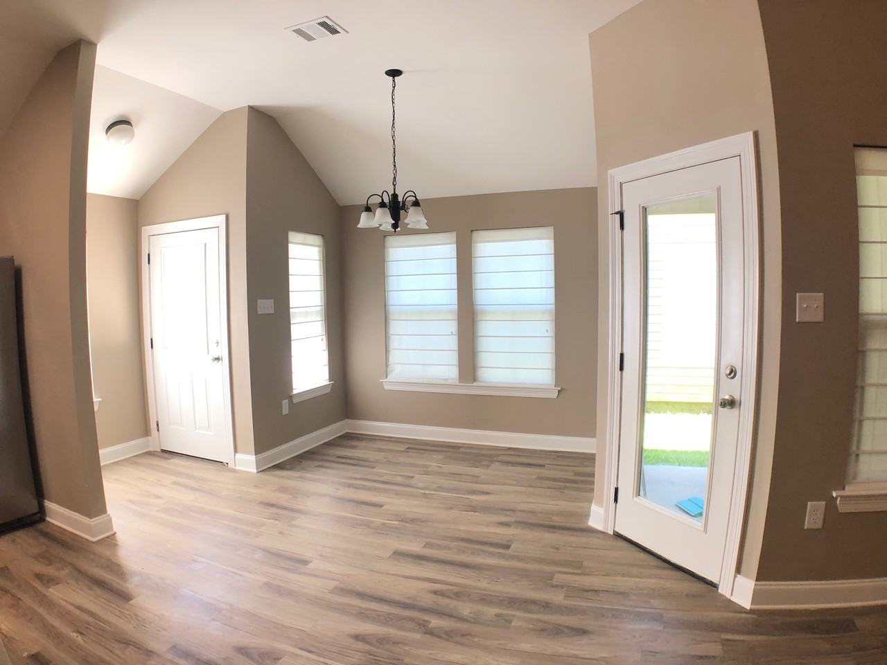 836 Sedona Pines Dr - Photo 4 of 14