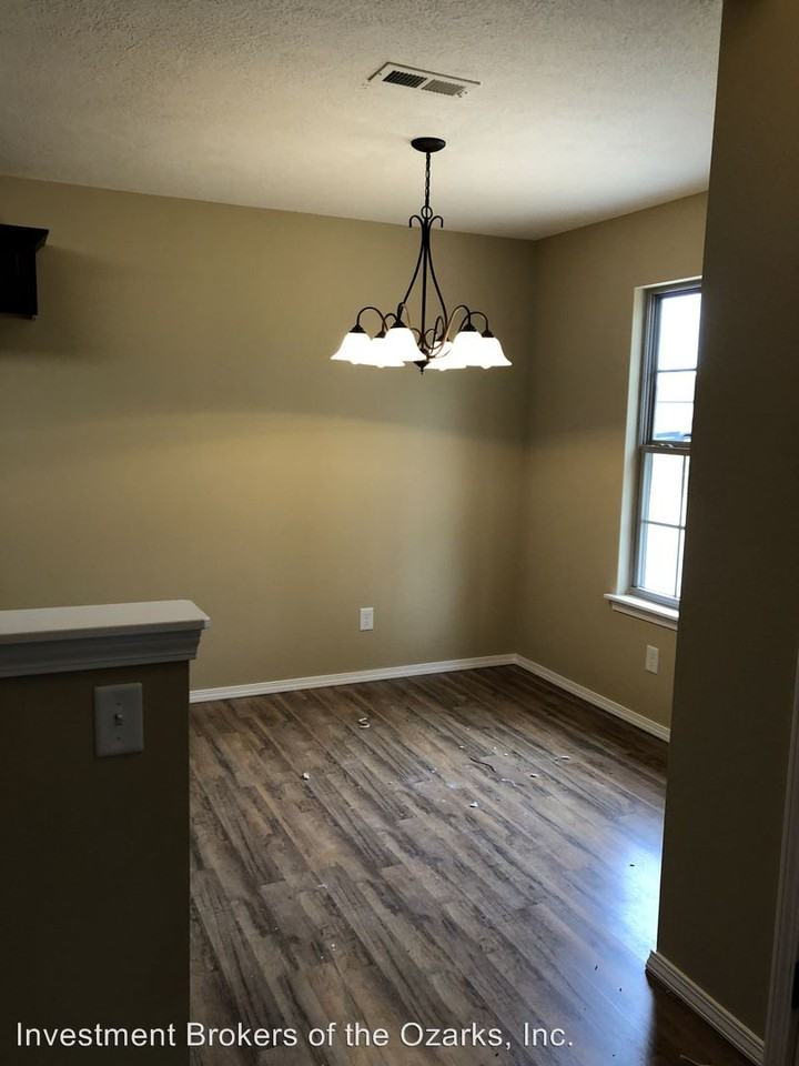 6522 Prairie Trail - Photo 3 of 24