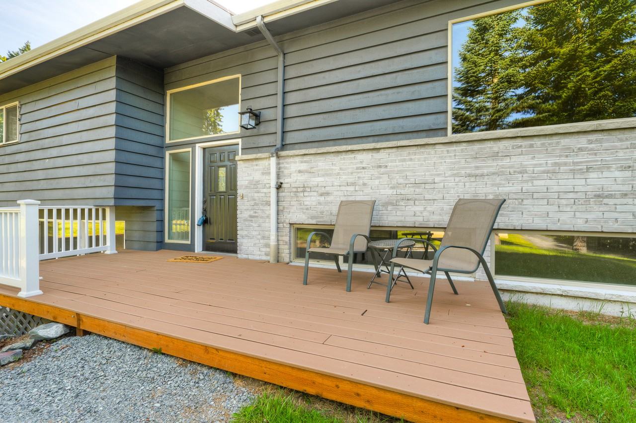 8702 Woodland Ave E - Photo 2 of 14