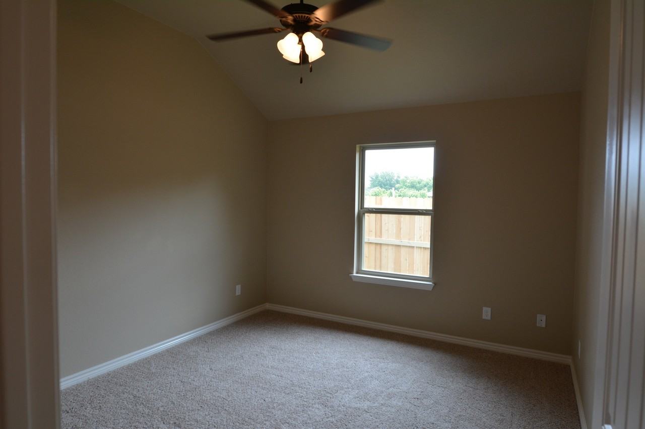 511 Paseo Del Plata - Photo 7 of 13