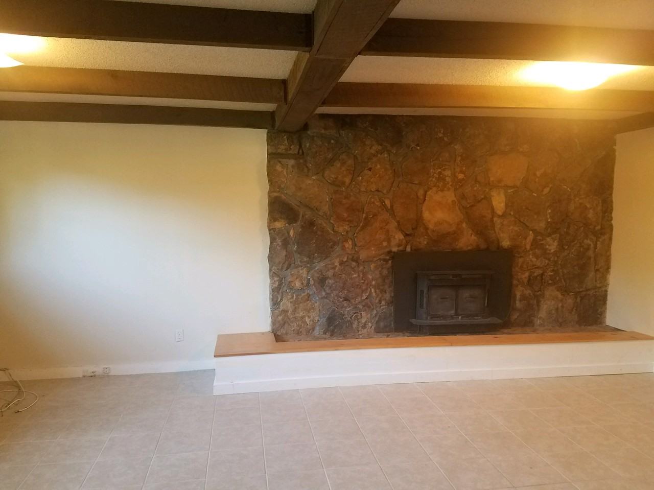 1633 Lakemont Dr - Photo 2 of 29