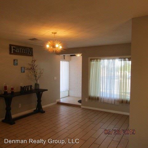 4718 W Shangri La Rd - Photo 3 of 17