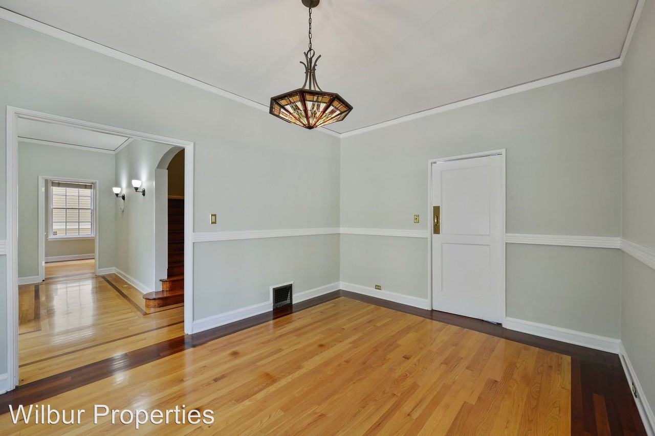 1305 Hanchett Ave - Photo 3 of 21