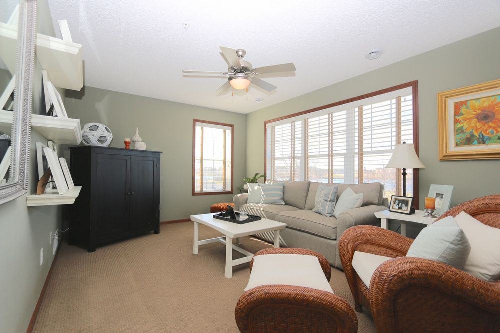 15630 Cobblestone Lake Pkwy - Photo 2 of 24