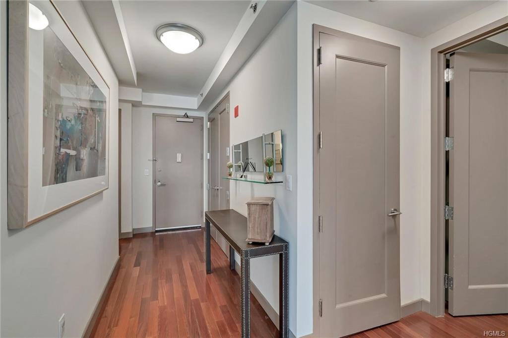 10 City Pl #12d - Photo 3 of 34