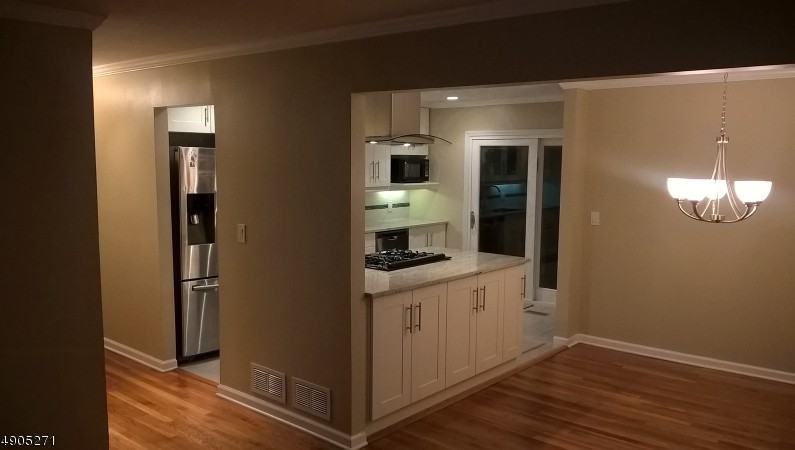 21 Ginder Pl - Photo 2 of 16