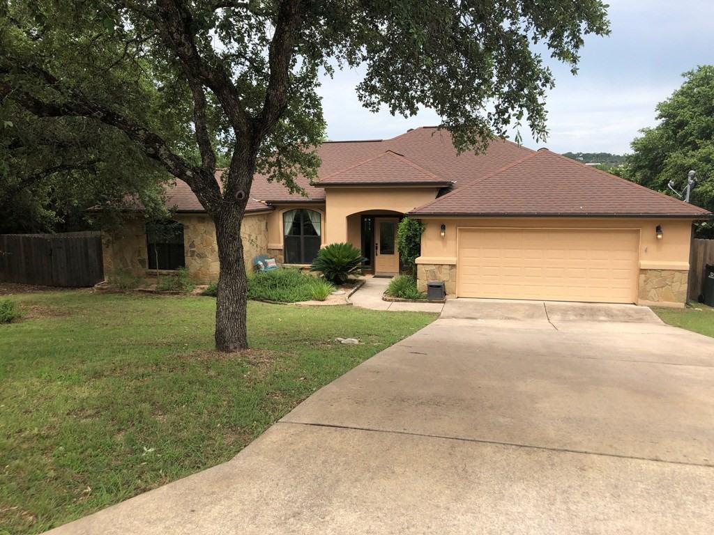 104 Cowal Dr N - Photo 2 of 37