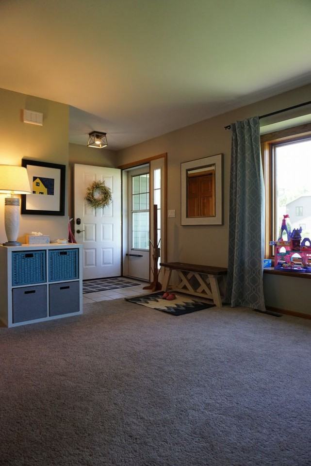 369 Jesse James Lane - Photo 2 of 35