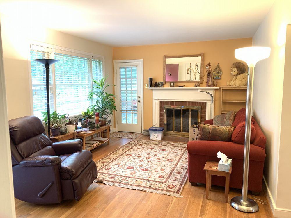 6321 Stonybrook Dr - Photo 2 of 9