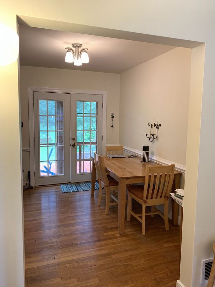 6321 Stonybrook Dr - Photo 3 of 9