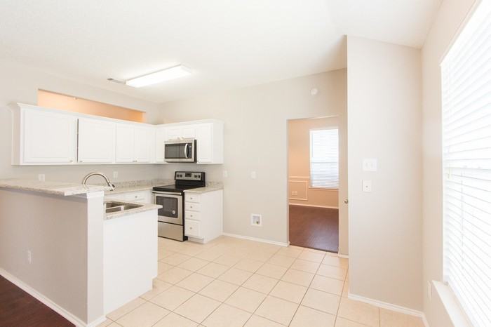 8404 Trinity Vista Trail - Photo 3 of 10