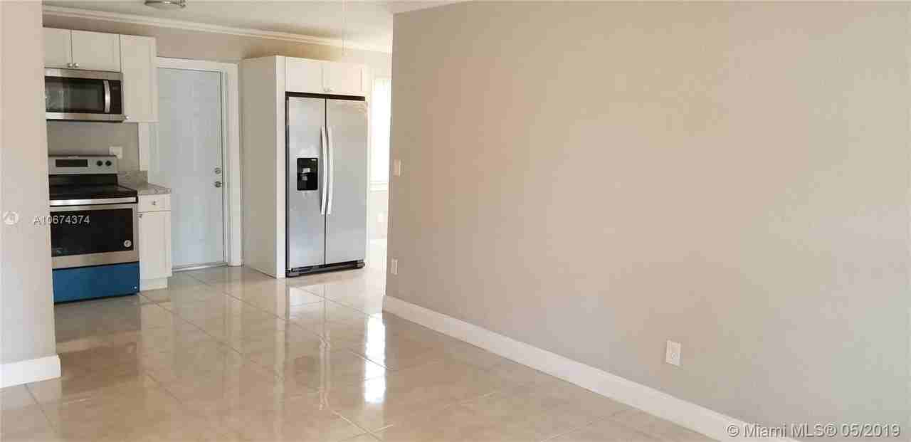 1440 Northeast 153rd Terrace - Photo 2 of 11