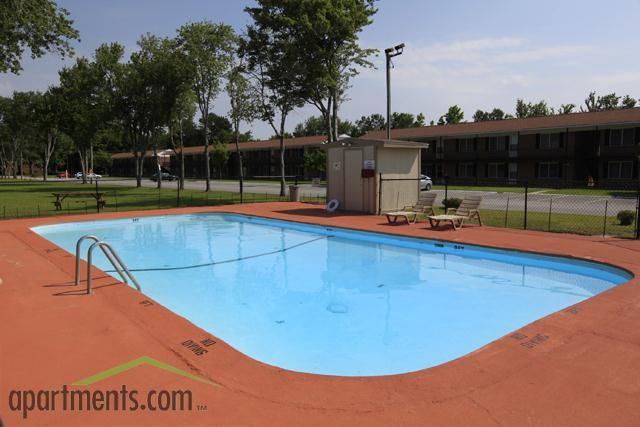 Beacham Apartments - Photo 3 of 16