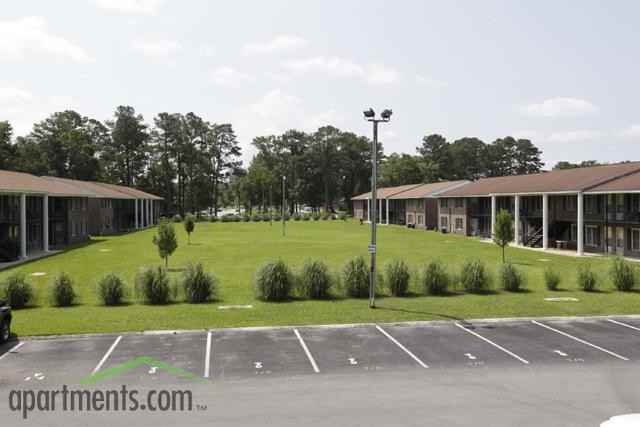 Beacham Apartments - Photo 2 of 16