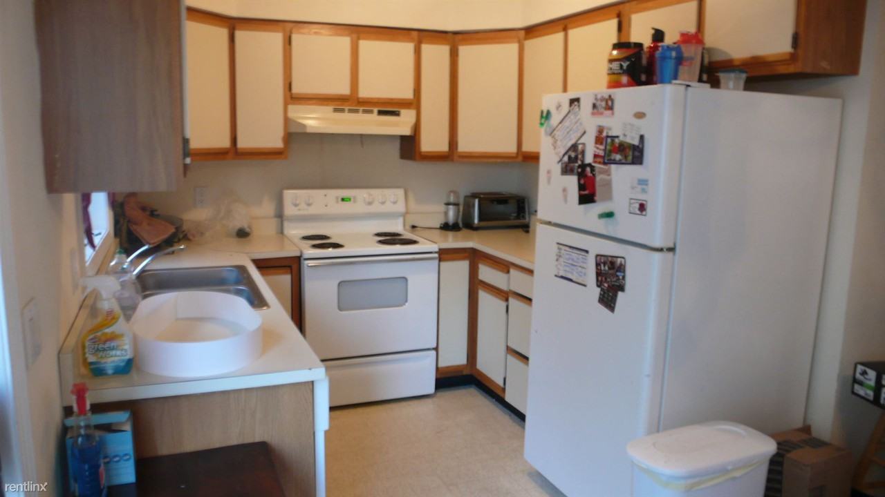 66 Murdock St - Photo 2 of 6