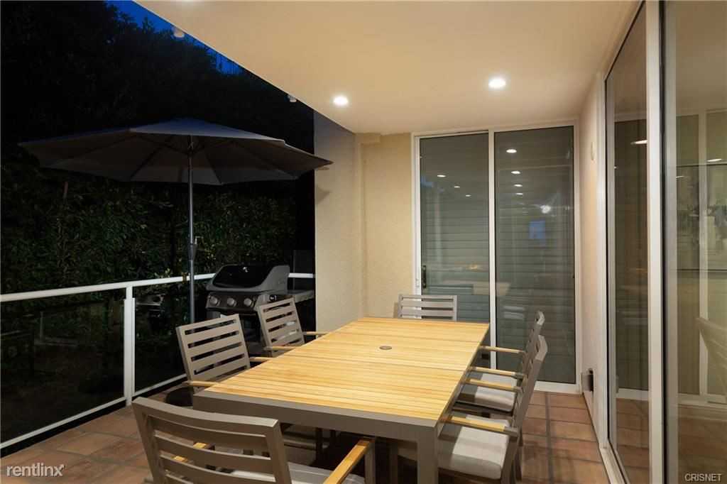 723 Palisades Beach Rd - Photo 3 of 10
