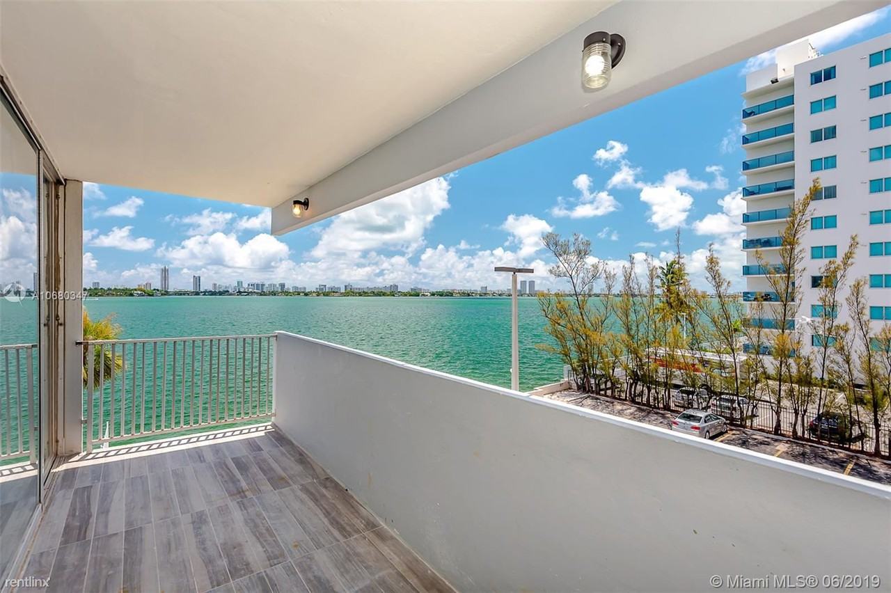 7545 E Treasure Dr - Photo 2 of 8