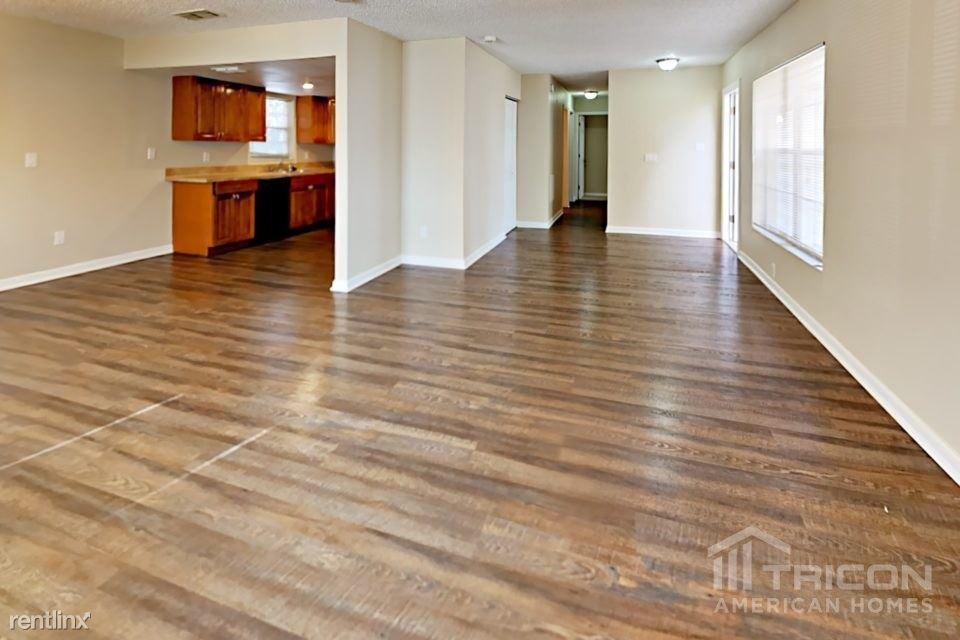 14002 Capitol Drive - Photo 2 of 15