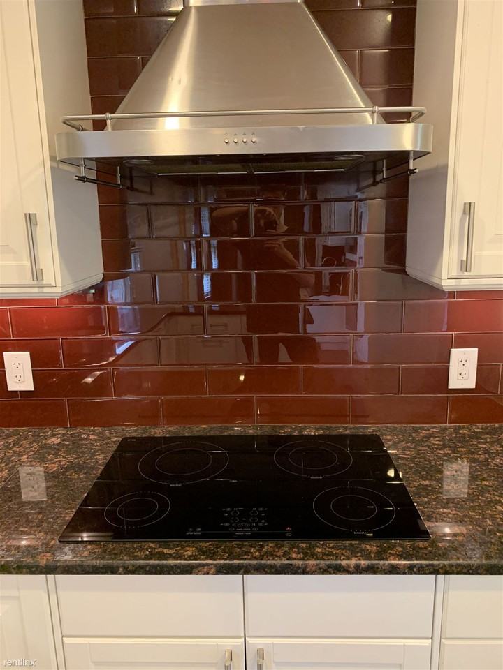 462 Woodward Ave - Photo 3 of 36