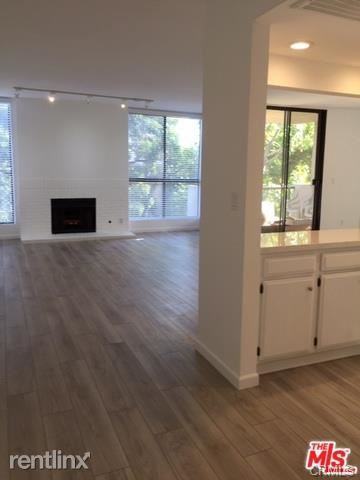 1825 Midvale Ave - Photo 2 of 10