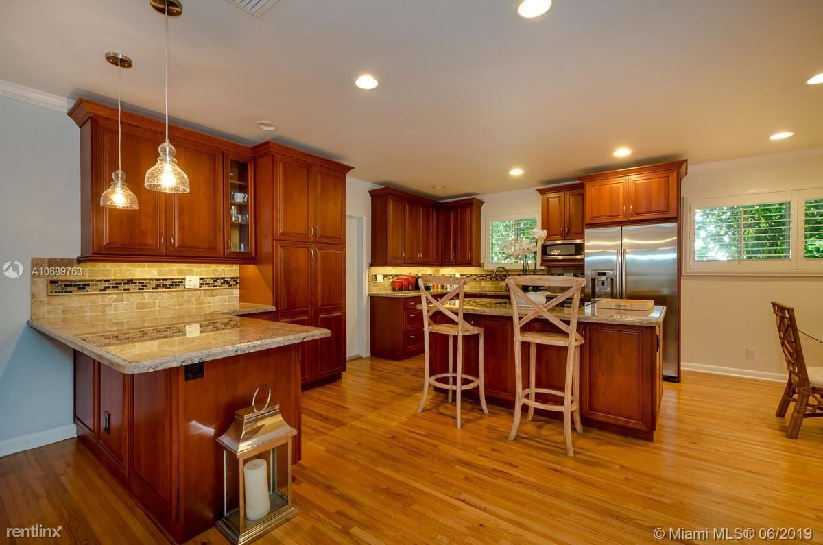 605 Altara Ave - Photo 3 of 20