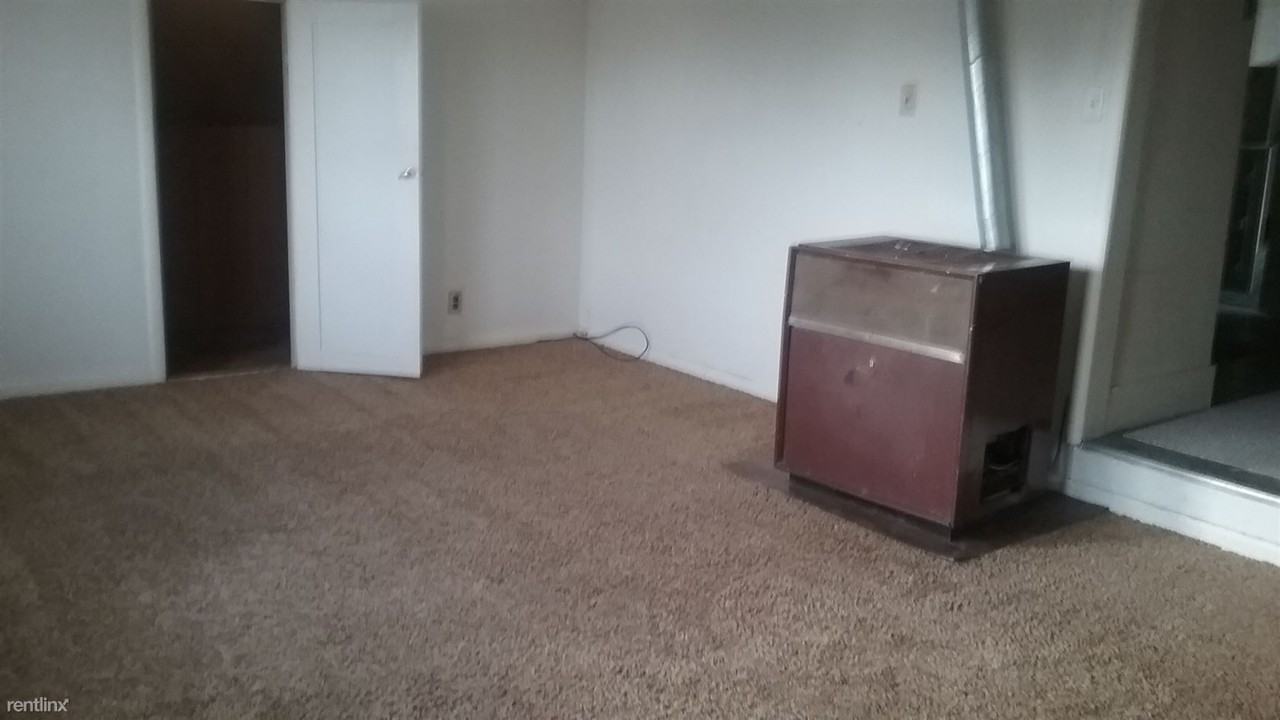 632 9th Street - Photo 3 of 20