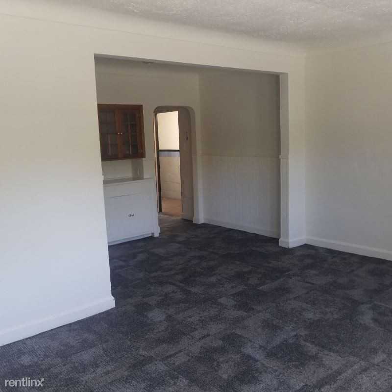 4029 Reading Rd 3 - Photo 3 of 9