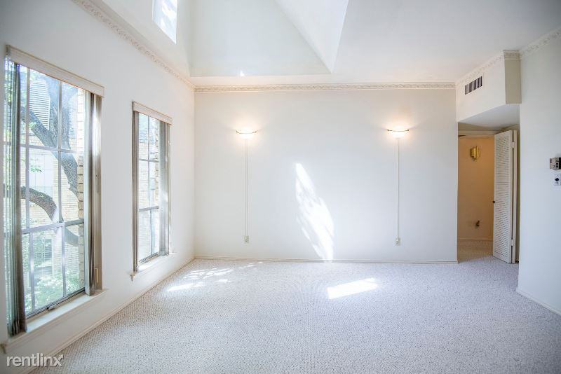 4312 Bellaire Dr - Photo 3 of 23