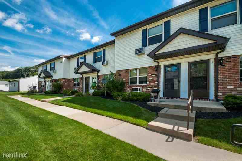 101 Lakeview Drive 2BR - Photo 3 of 19